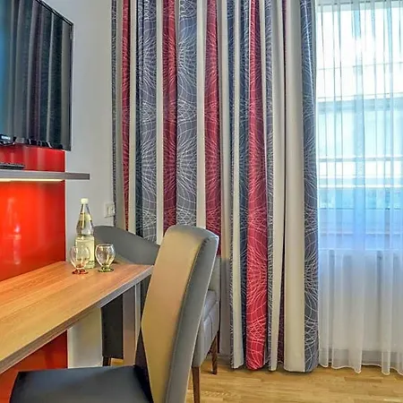 City Hotel Wetzlar 3*